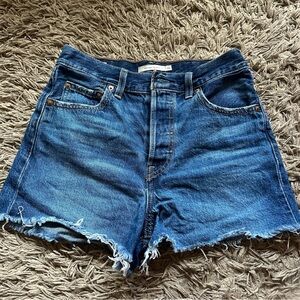 Levi's Ribcage Shorts